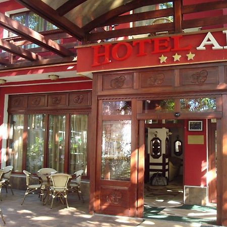 Hotel Ami Băile Felix エクステリア 写真