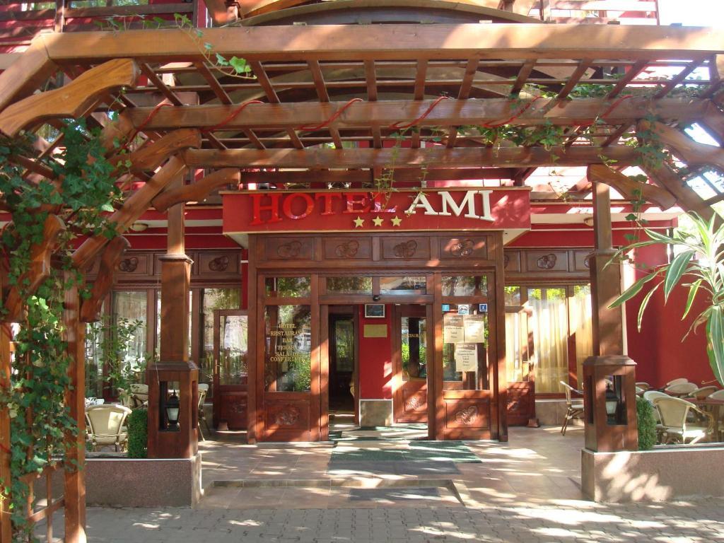 Hotel Ami Băile Felix エクステリア 写真