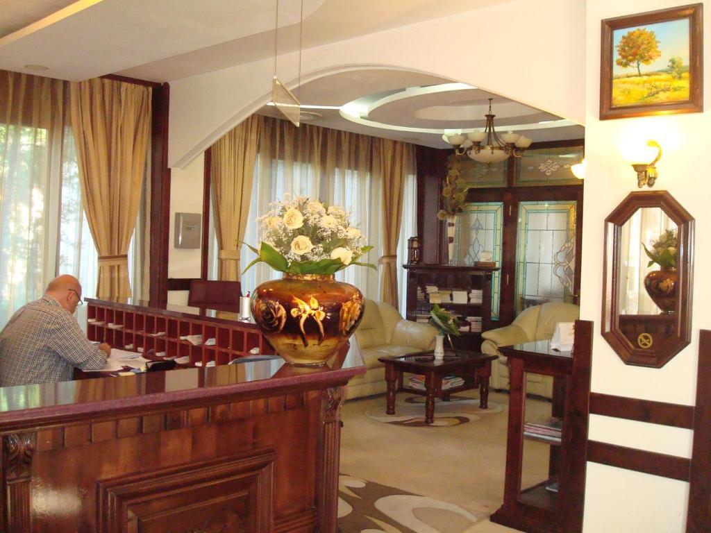 Hotel Ami Băile Felix エクステリア 写真